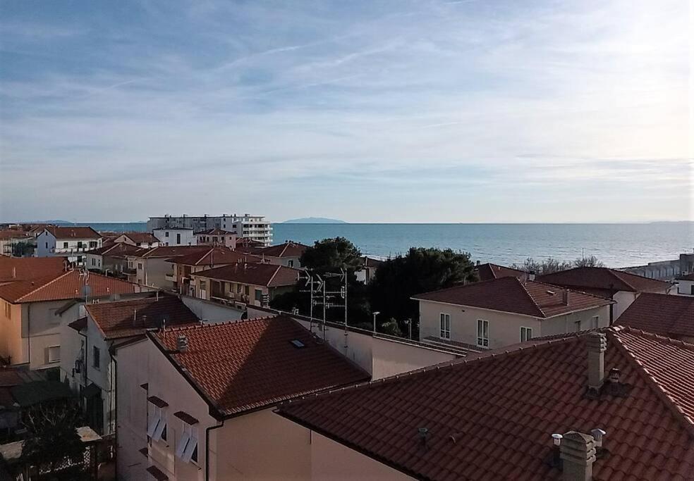 Appartamento A 50 Mt Dal Mare روزينيانو سولفاي المظهر الخارجي الصورة